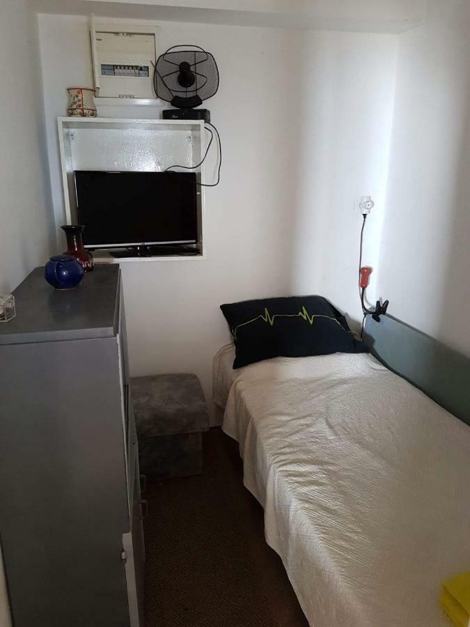 Drvenik, Apartman 1M From Sea Drvenik  Kültér fotó